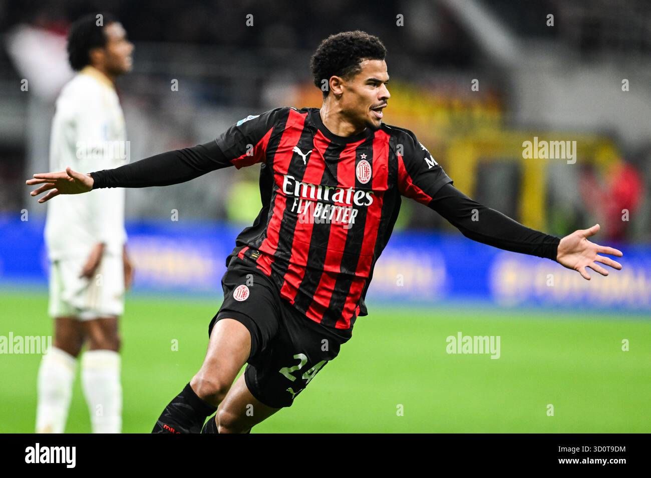 Ambisi AC Milan Tarik Pulang Zachary Athekame: Terganjal Keinginan Lyon dan Sang Pemain