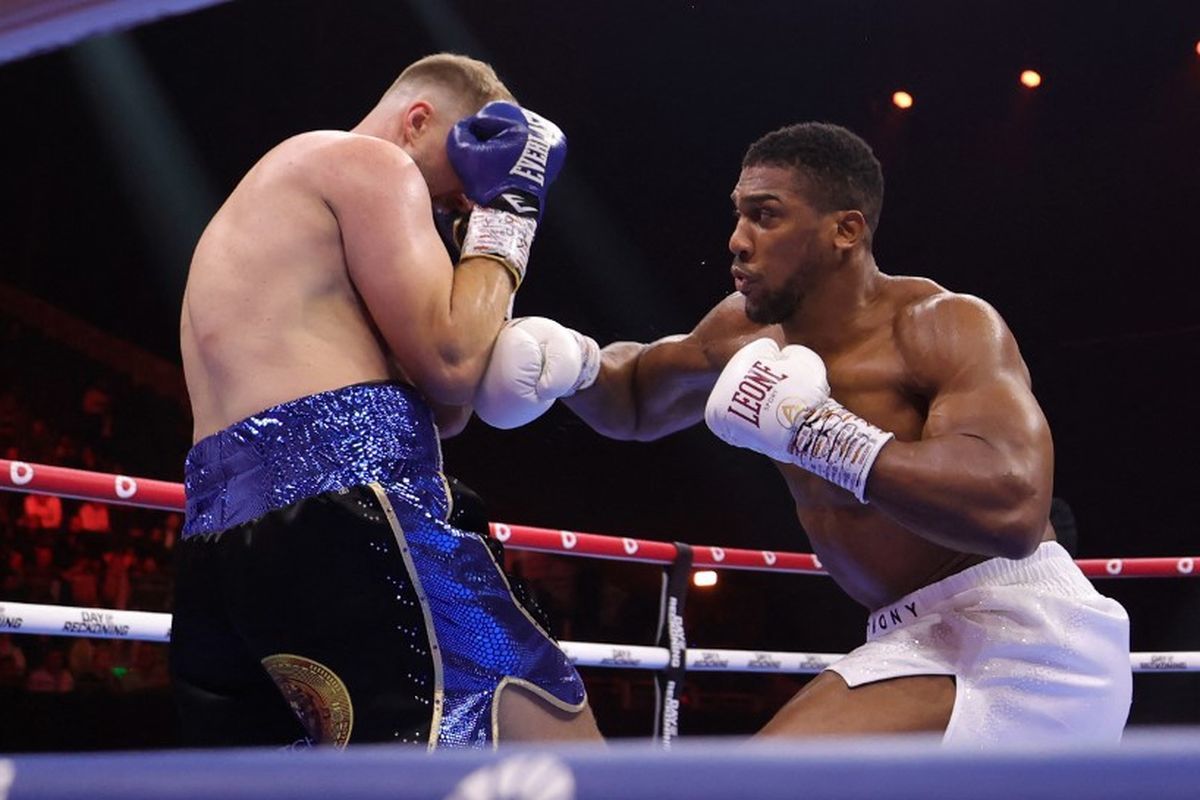 Analisis Tinju Dunia: Daya Tahan Anthony Joshua Dinilai Mulai Menurun