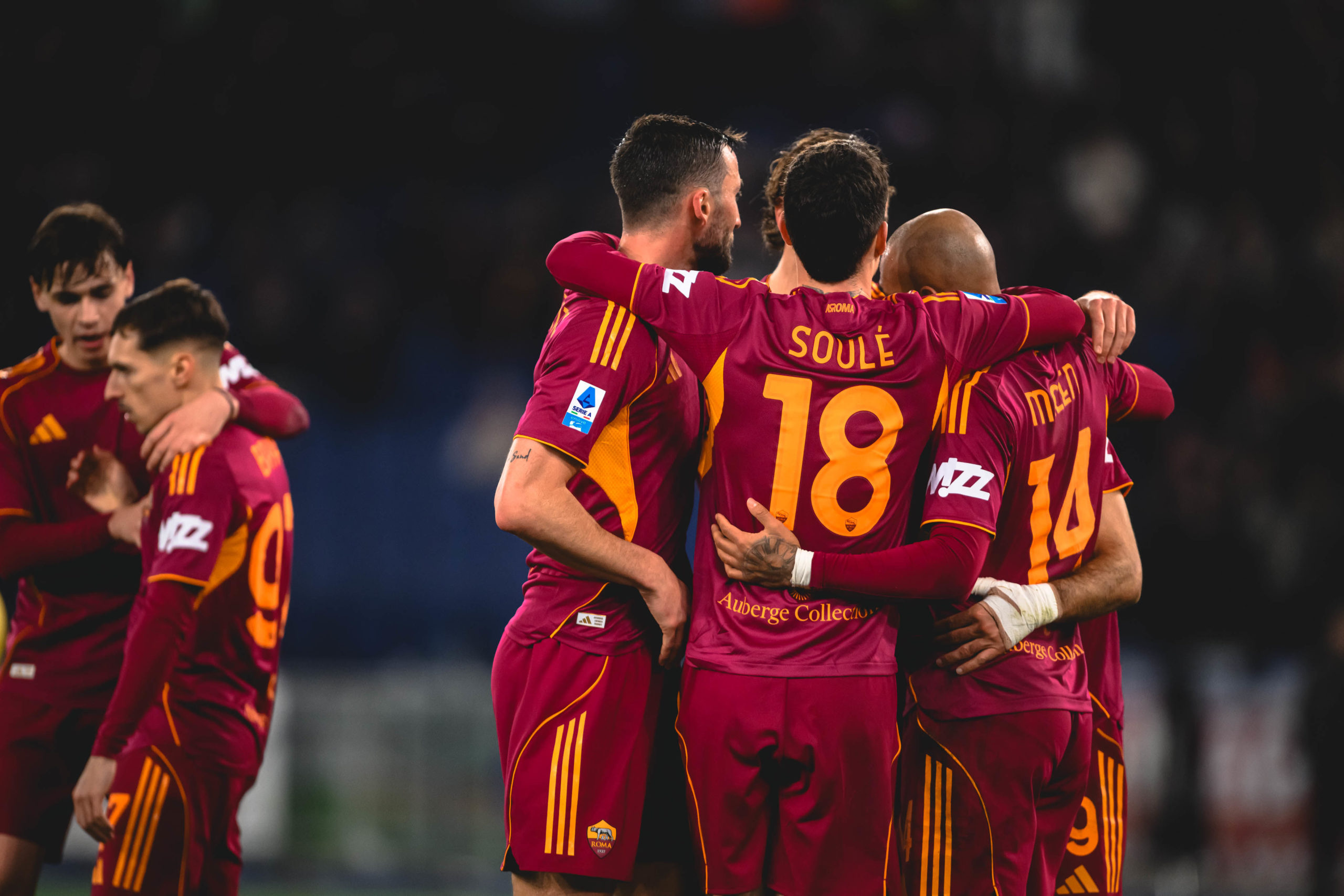 AS Roma Kalahkan Cagliari 4-2, Rekor Tak Terkalahkan di Serie A Berlanjut Menjadi Sorotan Liga Italia