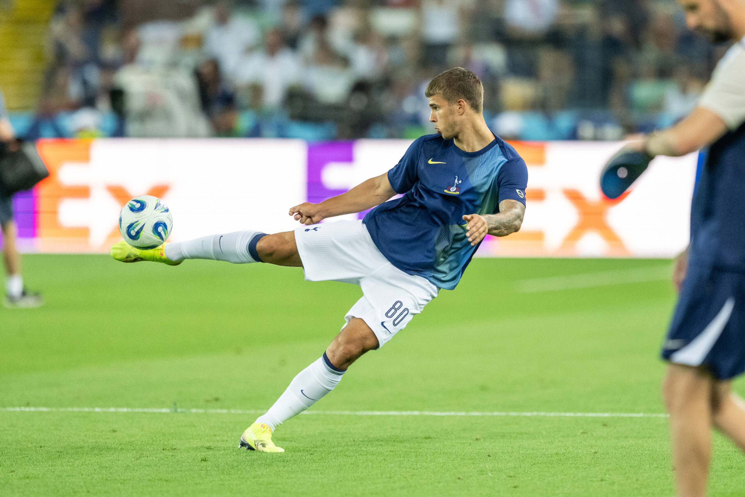 Blunder Fatal Tottenham Hotspur: Tiga Raksasa Eropa Siap Manfaatkan Situasi Luka Vuskovic