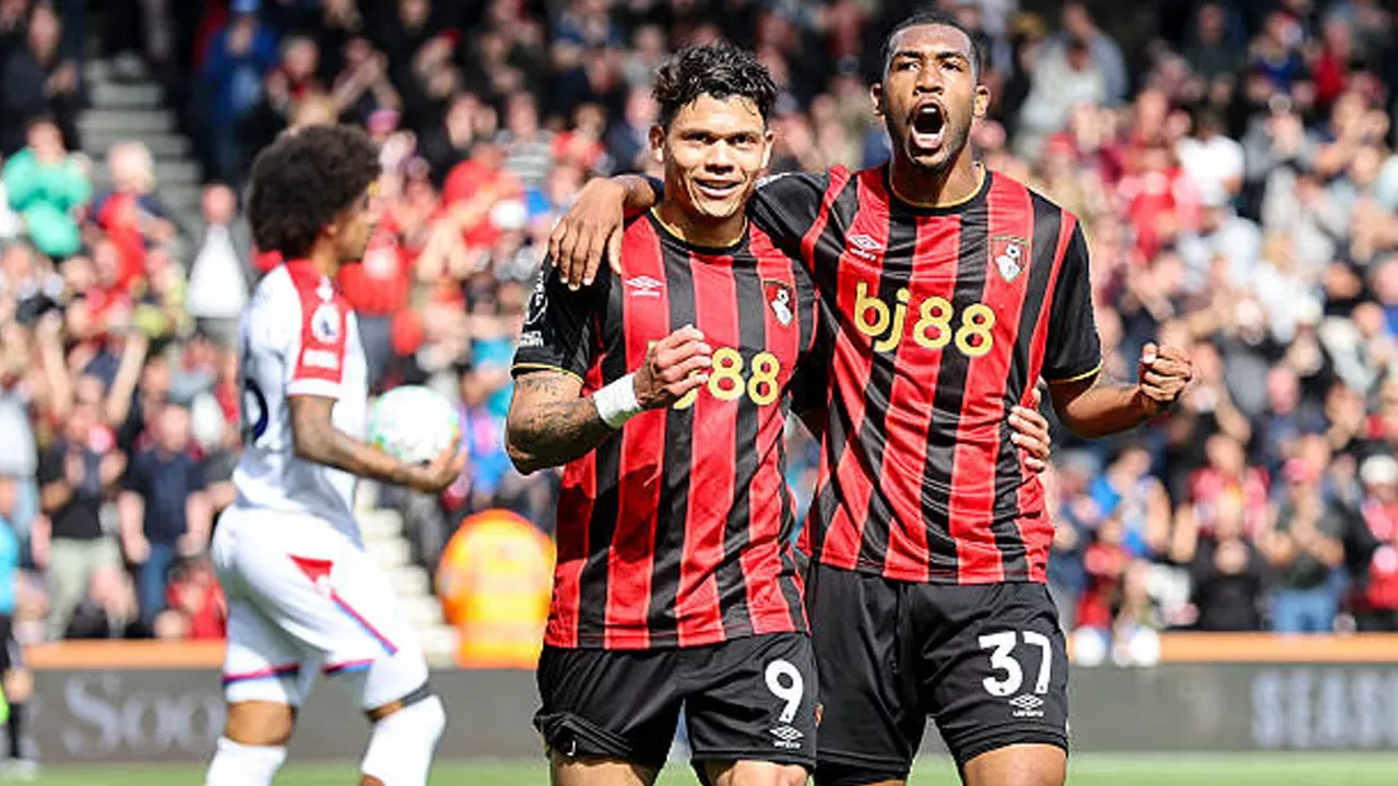 Bournemouth Permalukan AC Milan 3-0 dan Lanjutkan Ejekan di Ranah Digital