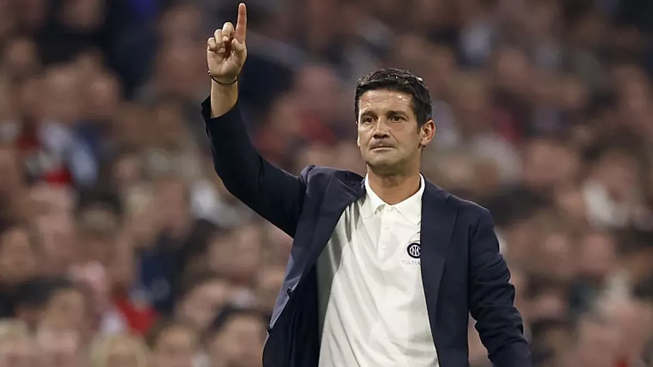 Chivu Siapkan Provedel untuk Debut Menghadapi Inter: Rotasi Gawang Menjadi Strategi Utama