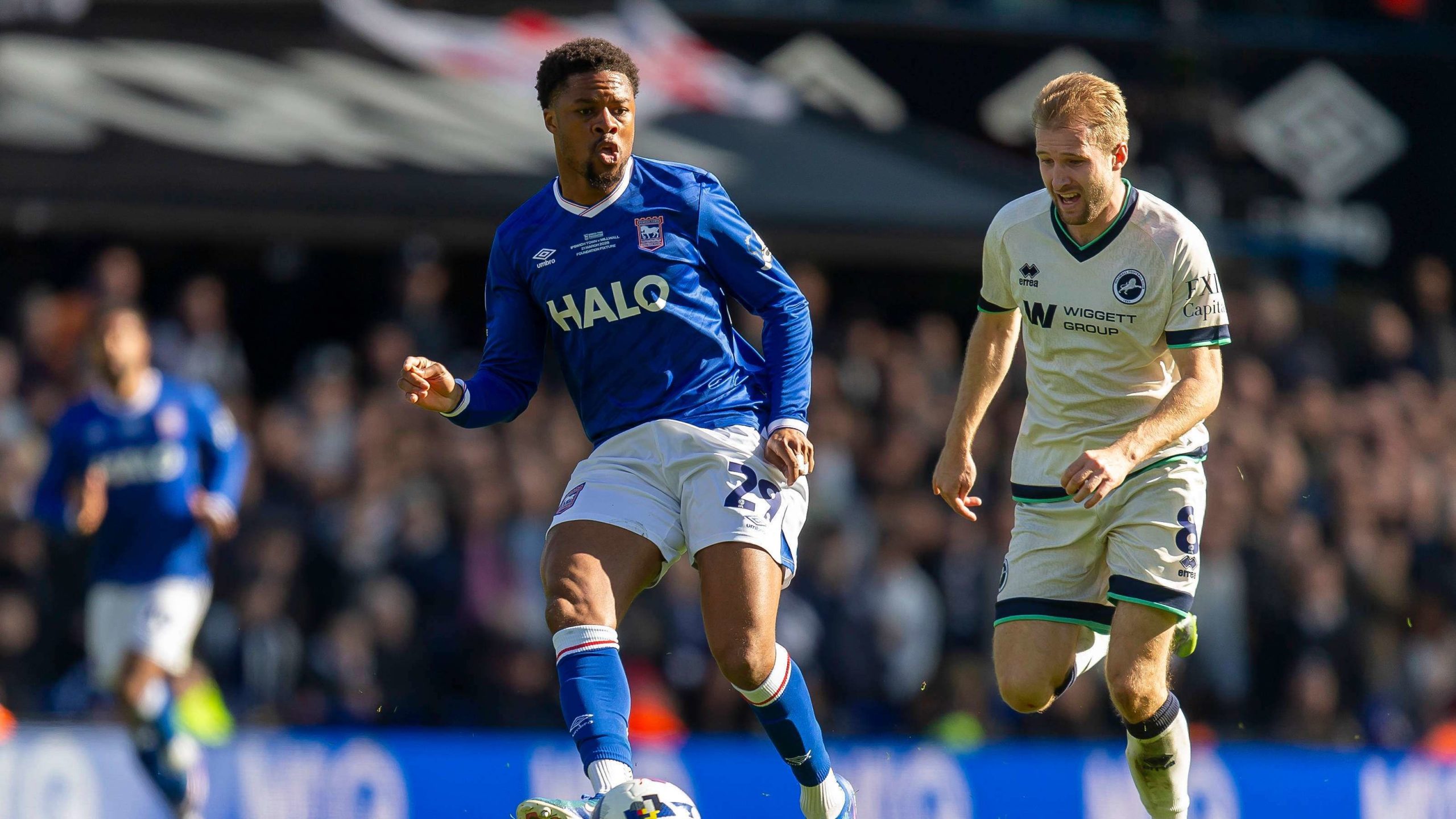Chuba Akpom Bangkit Bersama Ipswich Town Usai Sempat Terpuruk Musim Lalu: Perjalanan Menuju Puncak Baru