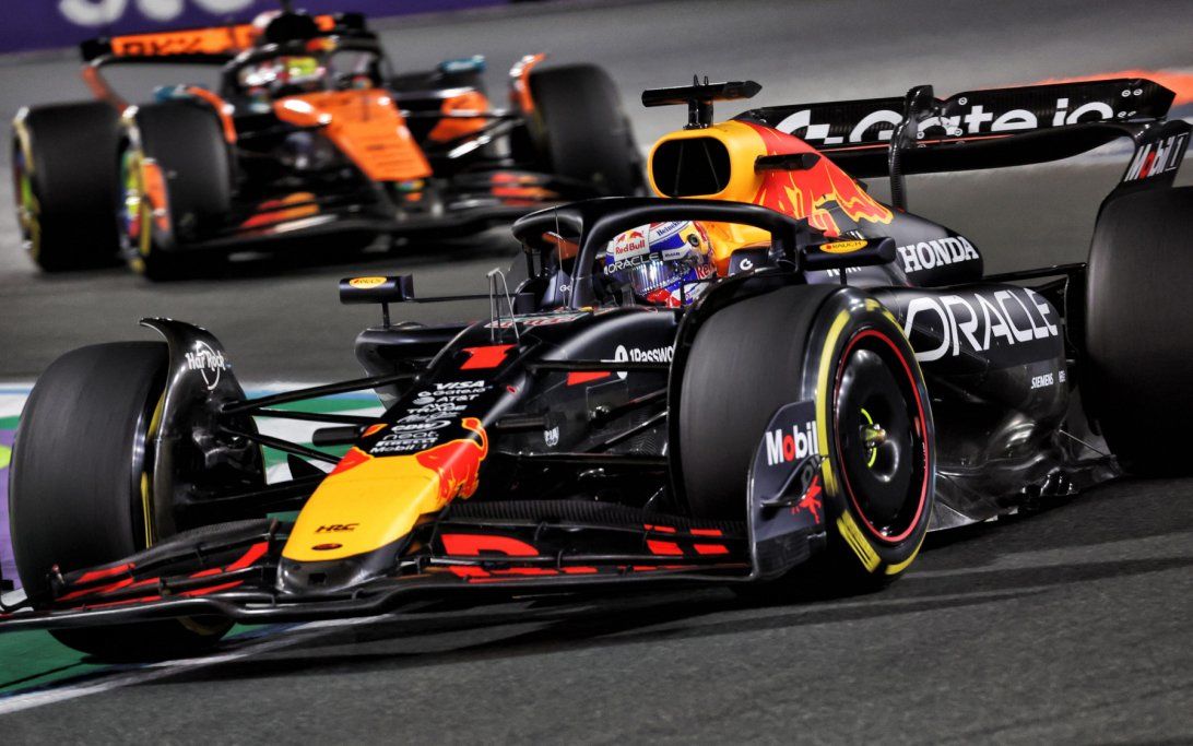 Dinamika Formula 1: Mengapa Verstappen Hadapi Potensi Kesalahan Red Bull di Akhir Musim?