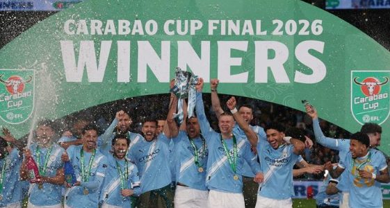 Drama Carabao Cup 2026: Liverpool dan Man City Lolos Dramatis Lewat Adu Penalti!