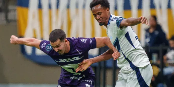 Drama di Ciudad Universitaria: Pumas UNAM vs UANL Berakhir Imbang di Tengah Penghormatan untuk Sang Legenda Hugo Sánchez