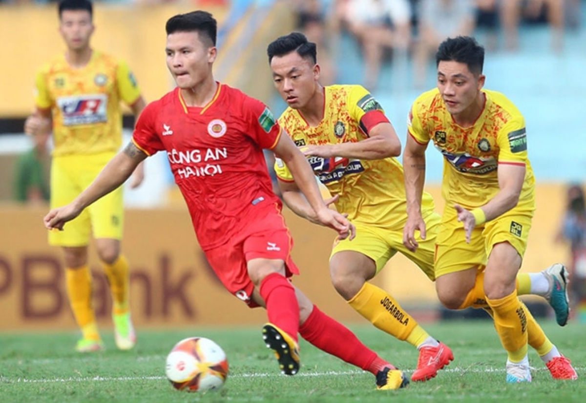 Drama di Hàng Đẫy: Cong An Ha Noi FC vs Thanh Hoa Berakhir Imbang, Sang Juara Tergelincir!