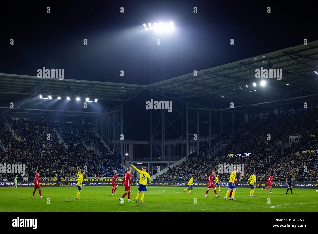 Drama di Kooi Stadion: AZ Alkmaar Tertahan Imbang Cambuur, Mateo Chavez Terus Bersinar