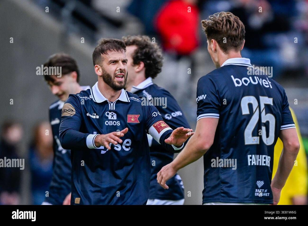 Drama di Stavanger: Taktik 'Kotor' Zlatko Tripic Hancurkan Bayern Munchen dan Bawa Viking FK Cetak Sejarah