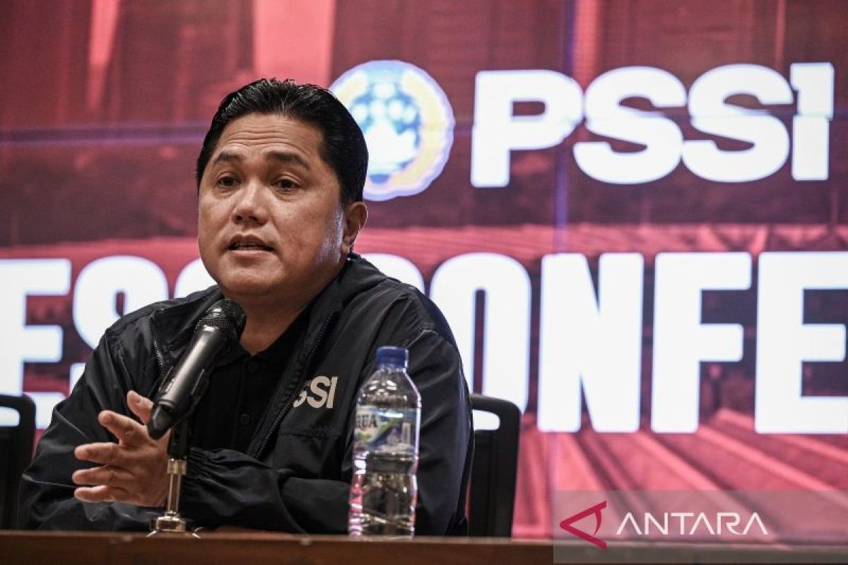 Dunia Olahraga Memanas: Rekor Baru Messi, Drama Pemecatan Pelatih, hingga Persaingan Ketat di Lapangan Golf