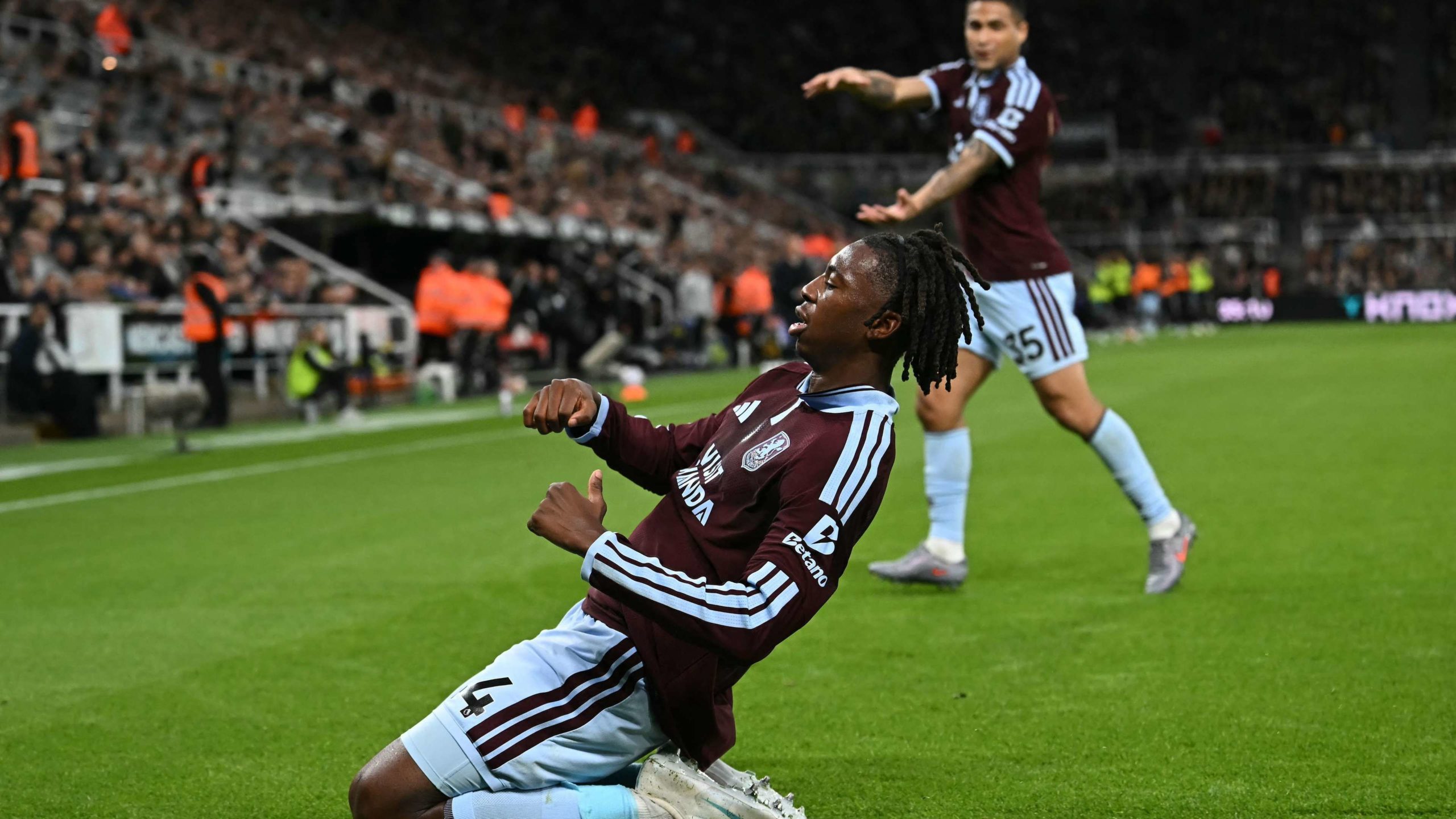 Emery Puji Kualitas Johan Manzambi Usai Jadi Penentu Kemenangan Villa: Sorotan Lengkap Pertandingan Melawan Newcastle