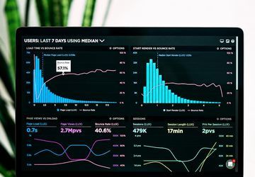 Era Baru Digital: Mengapa Bisnis Harus Menguasai AI Visibility dan Strategi GEO