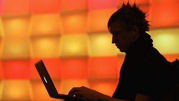 Fenomena Hari Patch Sedunia Akibat Jago Buat Aplikasi Tapi Tidak Jago Maintain di Industri IT