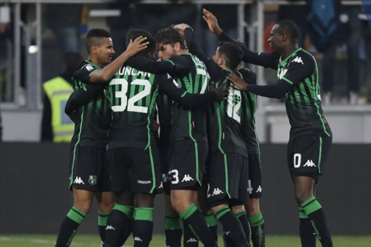 Frosinone Terbakar di Arena, Antonio Raimondo Catatkan Hat-trick Menang 4-2 atas Sassuolo