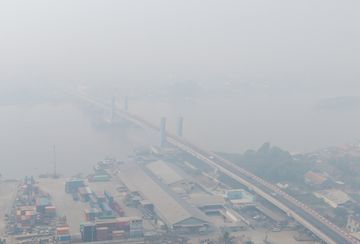 Inovasi Penanganan Karhutla: Dry Ice untuk Urai Asap Karhutla Begini Cara Kerjanya