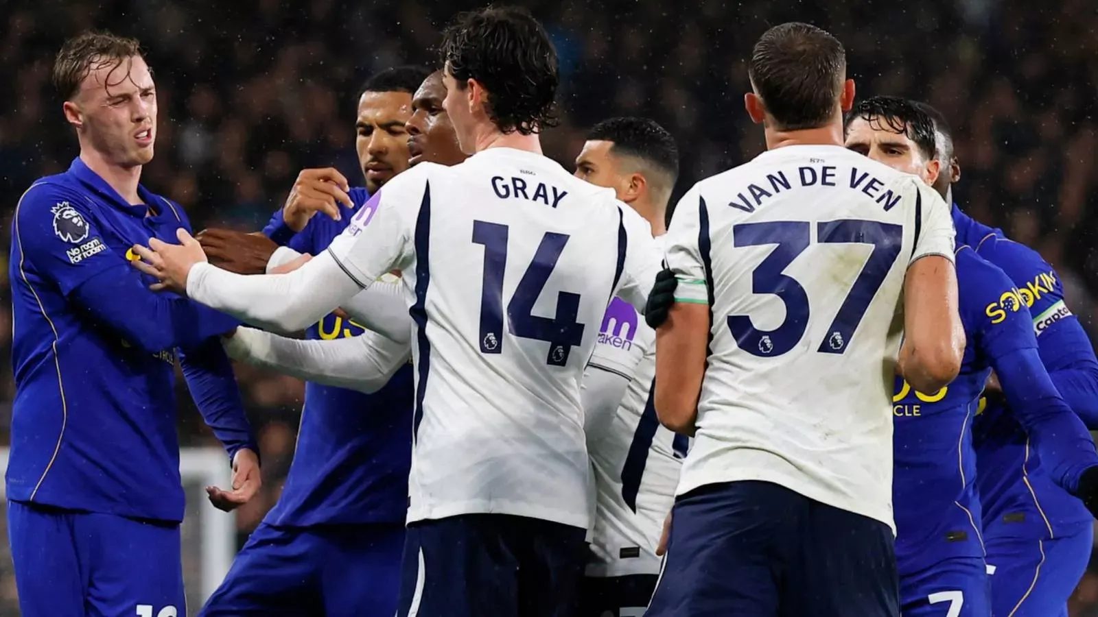 Kartu Merah Langsung: Mantan Wasit Liga Inggris Ungkap Keputusan untuk Cole Palmer