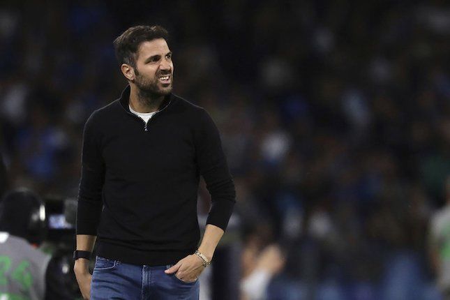 Kean Terpaksa Menyelesaikan 90 Menit Meski Cedera, Fabregas Memaparkan Kritik Terhadap FIGC