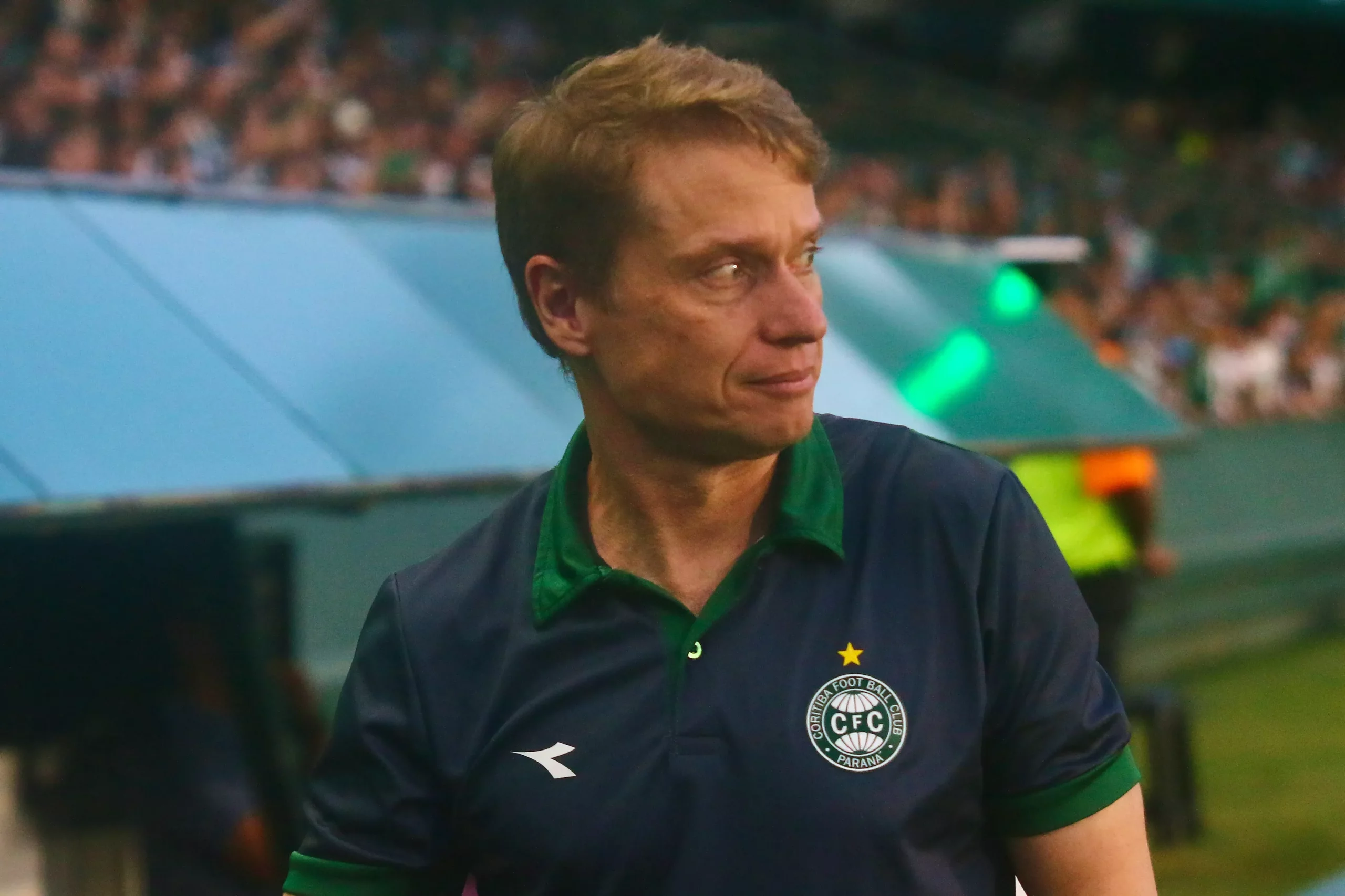 Krisis di Couto Pereira: Coritiba Pecat Fernando Seabra Pasca Kekalahan Menyakitkan dari Grêmio