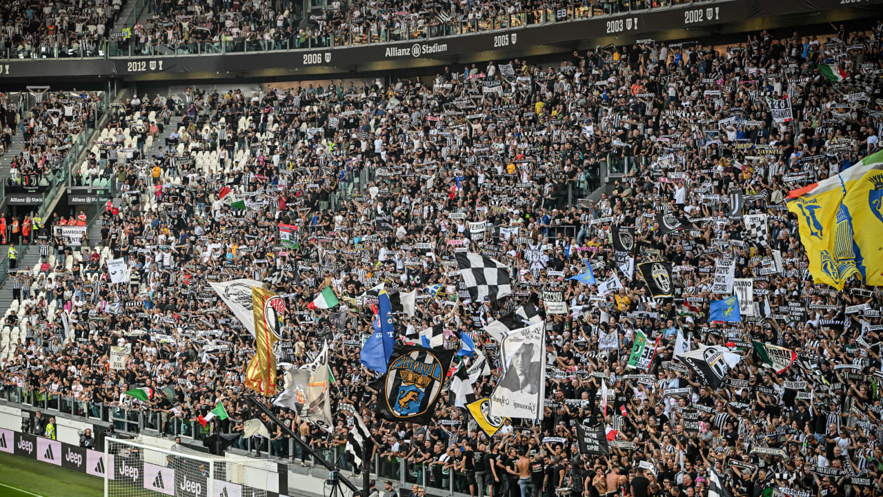 Krisis Mendalam di Allianz Stadium: Juventus Hancur Lebur di Tangan Lazio, Fans Mengamuk!