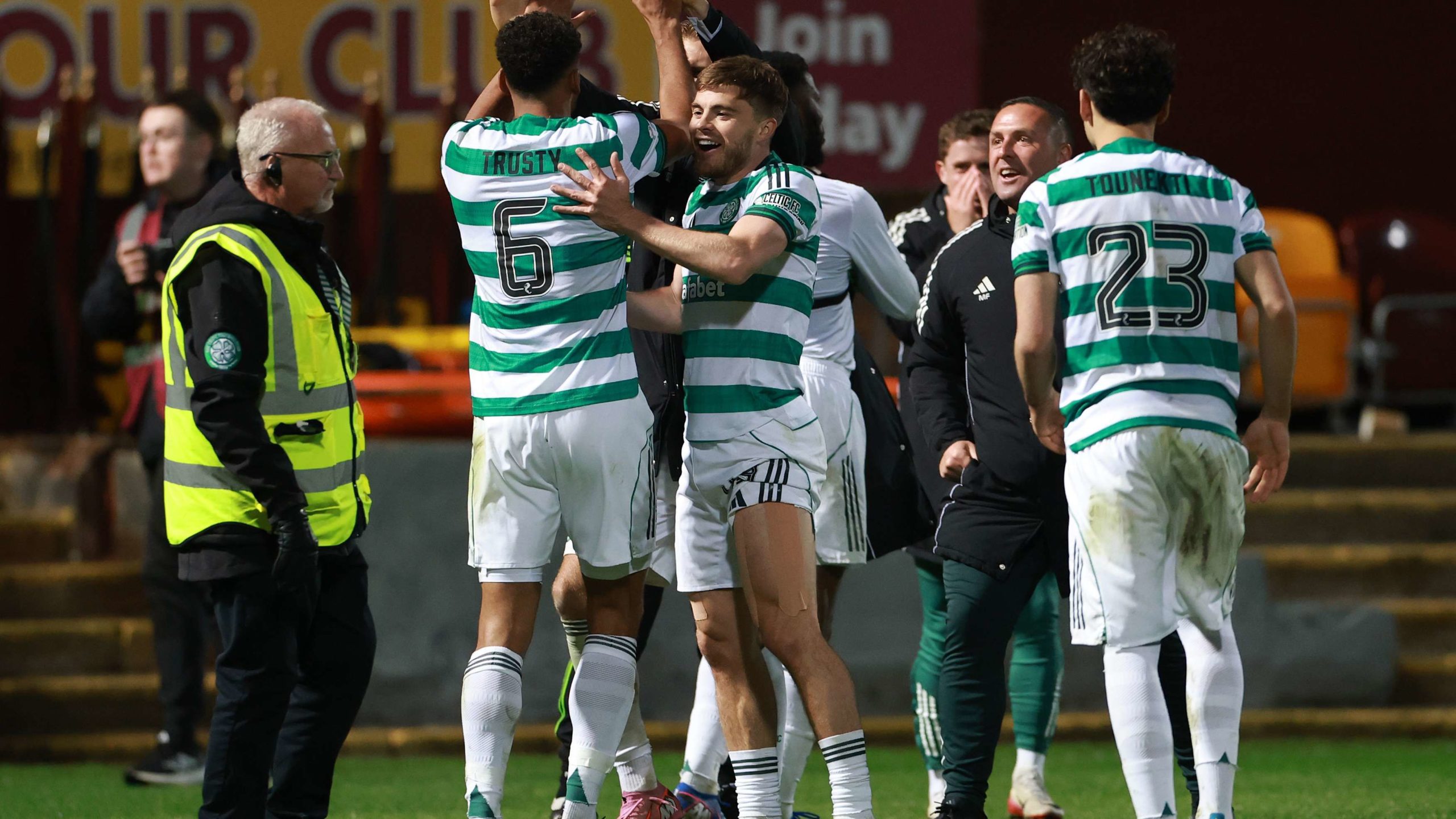 Krisis Penyerang dan Tekanan Tinggi: Mampukah Celtic Mempertahankan Dominasi di Liga?