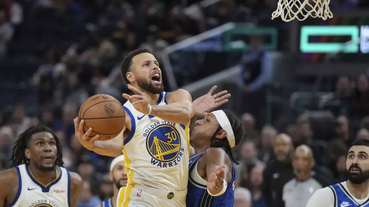 Ledakan Yaxel Lendeborg dan Sihir Steph Curry Akhiri Tren Buruk Golden State Warriors