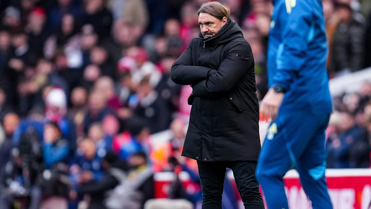 Leeds United Tertekan: Daniel Farke Keluhkan Jeda Internasional Usai Kekalahan Besar