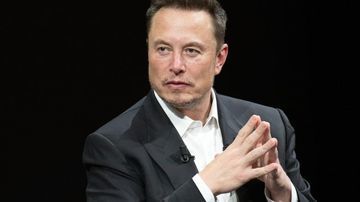 Lonjakan Saham Tesla dan SpaceX Bawa Elon Musk Kembali ke Puncak Kekayaan Dunia
