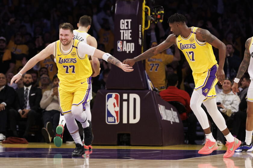 Luka Doncic Gembira Kembali Bermain dengan Lakers, Sejarah Baru NBA Menanti
