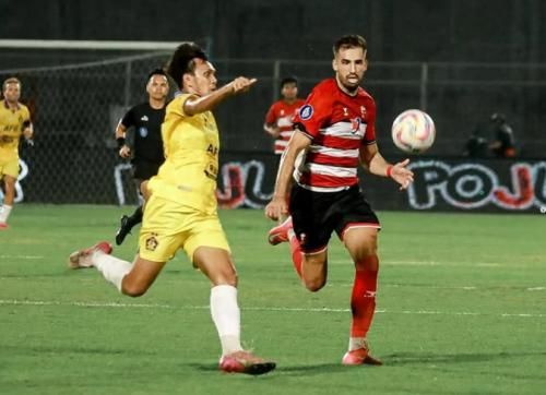 Madura United Bertekad Pertahankan Rekor Pertemuan Kontra Persik Kediri: Strategi Jitu di Penuh Tantangan
