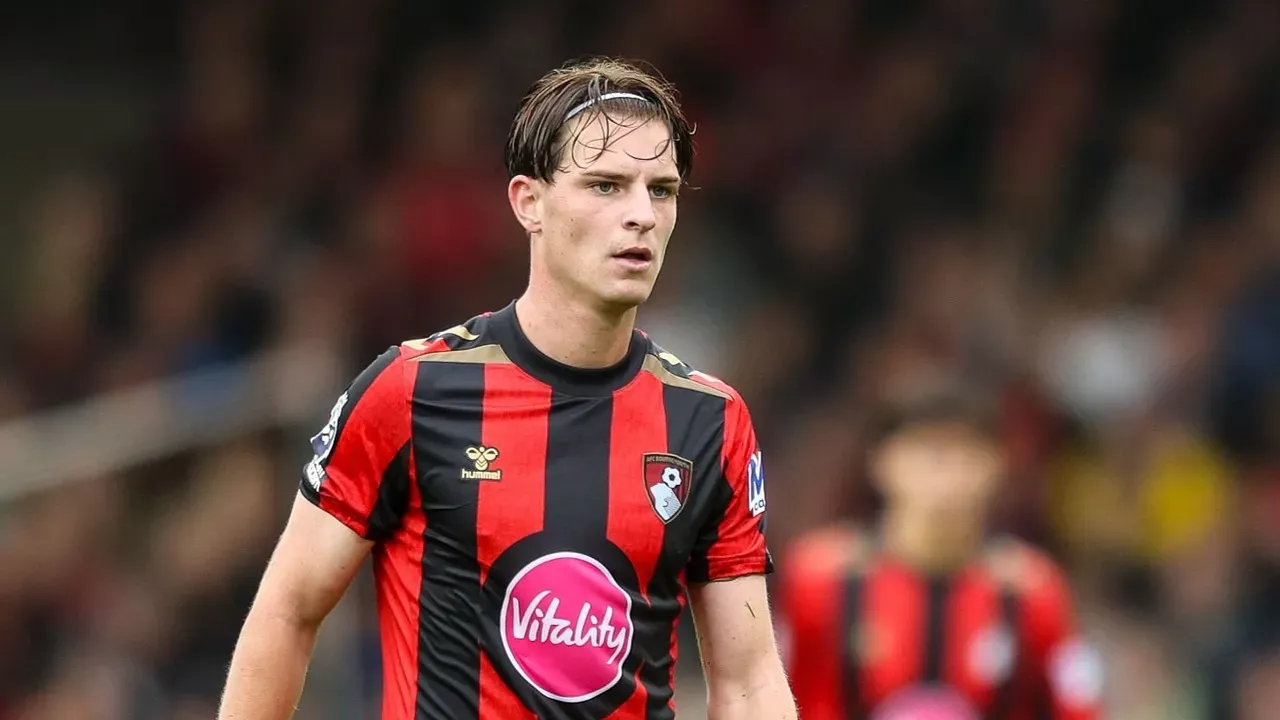Marco Rose Bimbang Tentukan Tanggal Kembalinya Alex Scott di Bournemouth