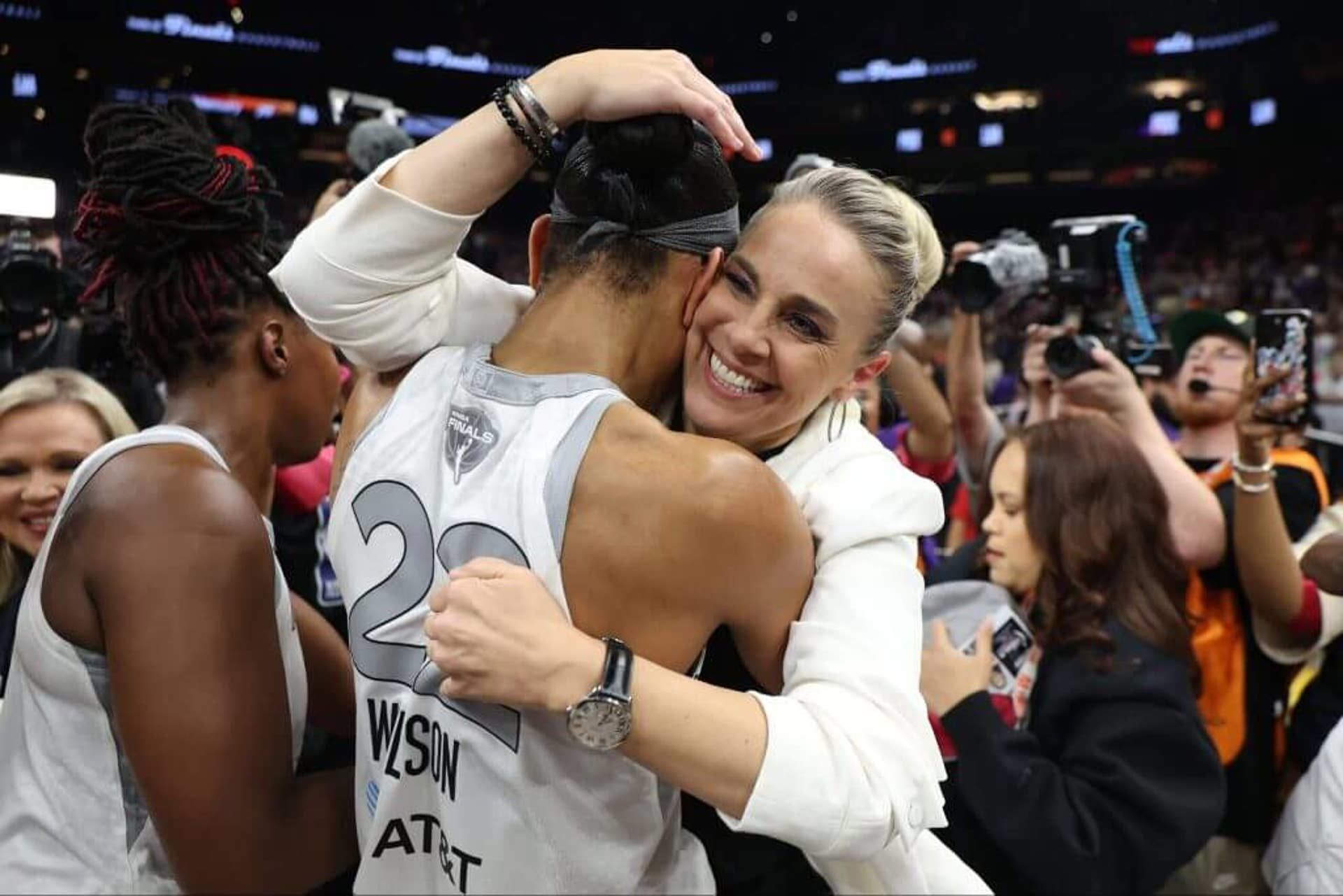 Mentalitas Juara: Strategi Becky Hammon Bangkitkan Las Vegas Aces Pasca Kekalahan Game 1