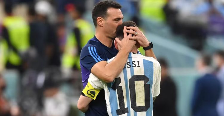 Momen Emosional di Estadio Monumental: Mengapa Perpisahan Messi Begitu Berarti bagi Scaloni?