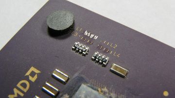 Nostalgia Overclocking: Menelusuri Rahasia Coretan Pensil yang Bikin Prosesor AMD Makin Ngebut
