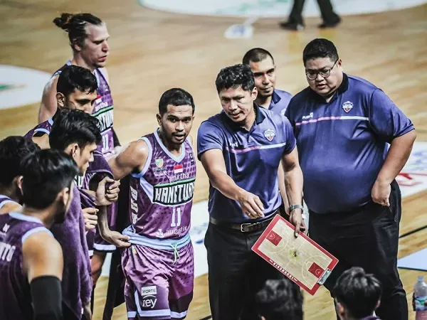 Pelatih Hangtuah Ungkap Tidak Miliki Target di IBL All Indonesian: Fokus pada Pengembangan Tim