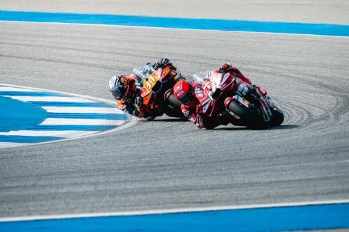 Prediksi Panas Pedro Acosta: Persaingan Gelar MotoGP 2026 Hanya Milik Marquez dan Martin