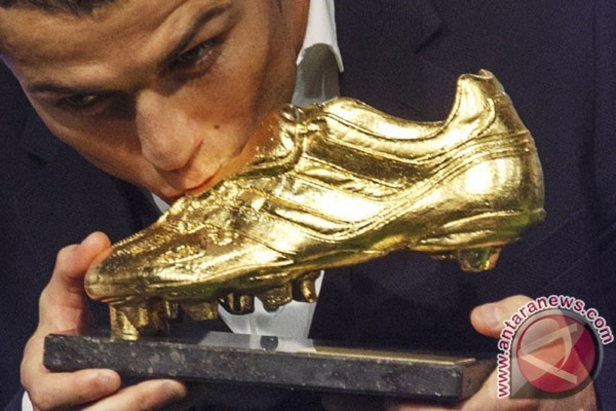Raja Bola Menang Gelar Terbesar: Cristiano Ronaldo Raih Penghargaan BOAT Berkat Performa Gemilang Musim 2008