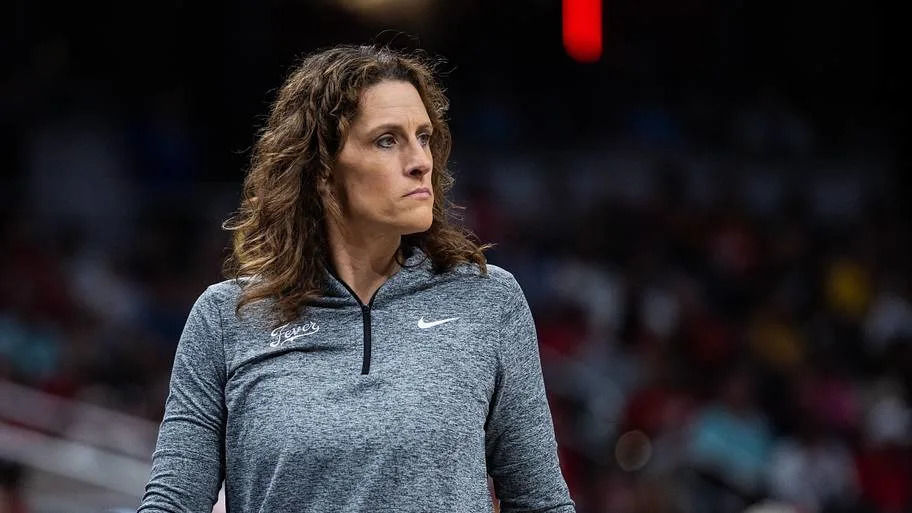 Stephanie White Berharap Tetap Melatih Indiana Fever: Perjalanan Karier yang Menginspirasi