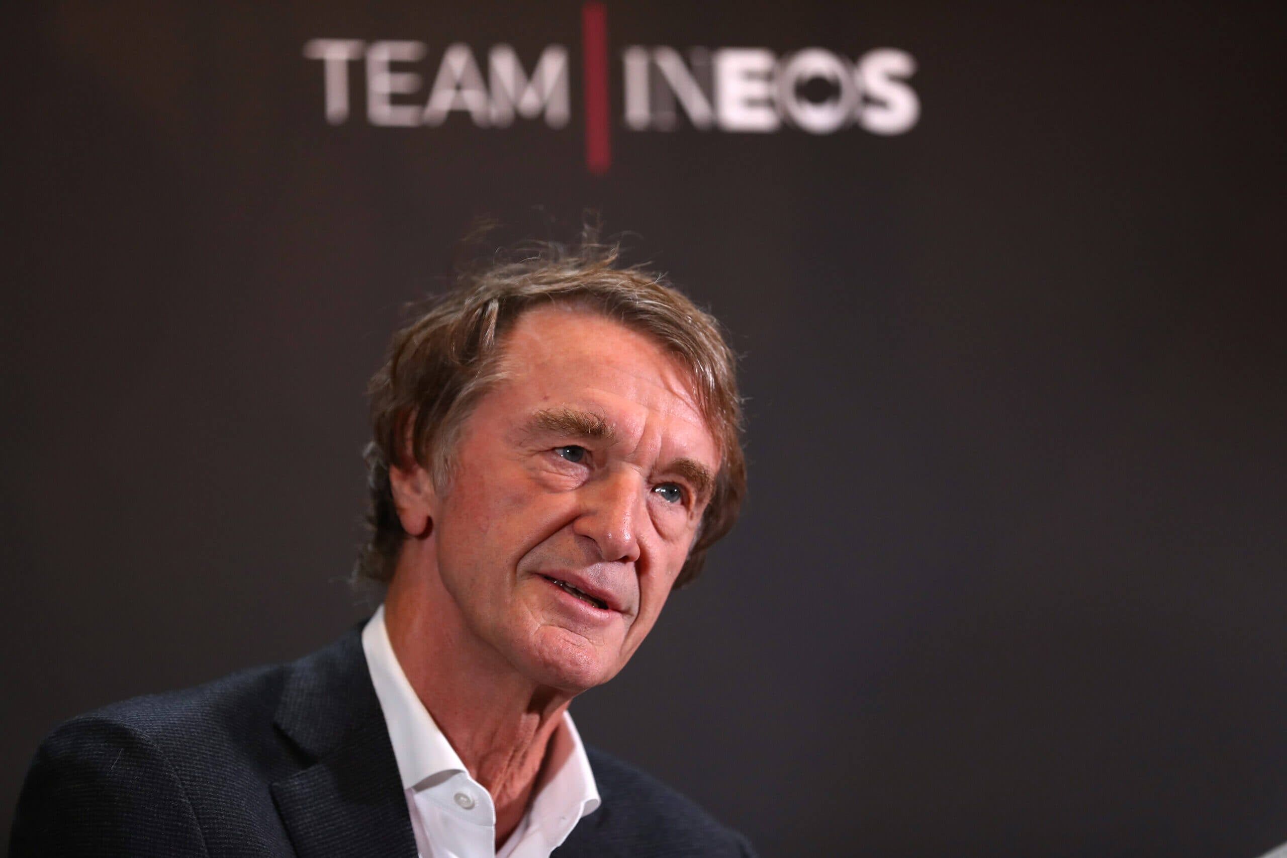 Strategi Baru INEOS: Mengapa Sir Jim Ratcliffe Mulai Lepas Klub Satu per Satu?