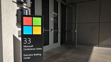 Strategi Besar Microsoft: Mengapa Perusahaan Tawarkan Pengunduran Diri Sukarela 60.000 Karyawan?