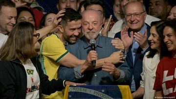 Strategi Digital Lula's Army: Bagaimana WhatsApp Mengubah Peta Politik Brasil