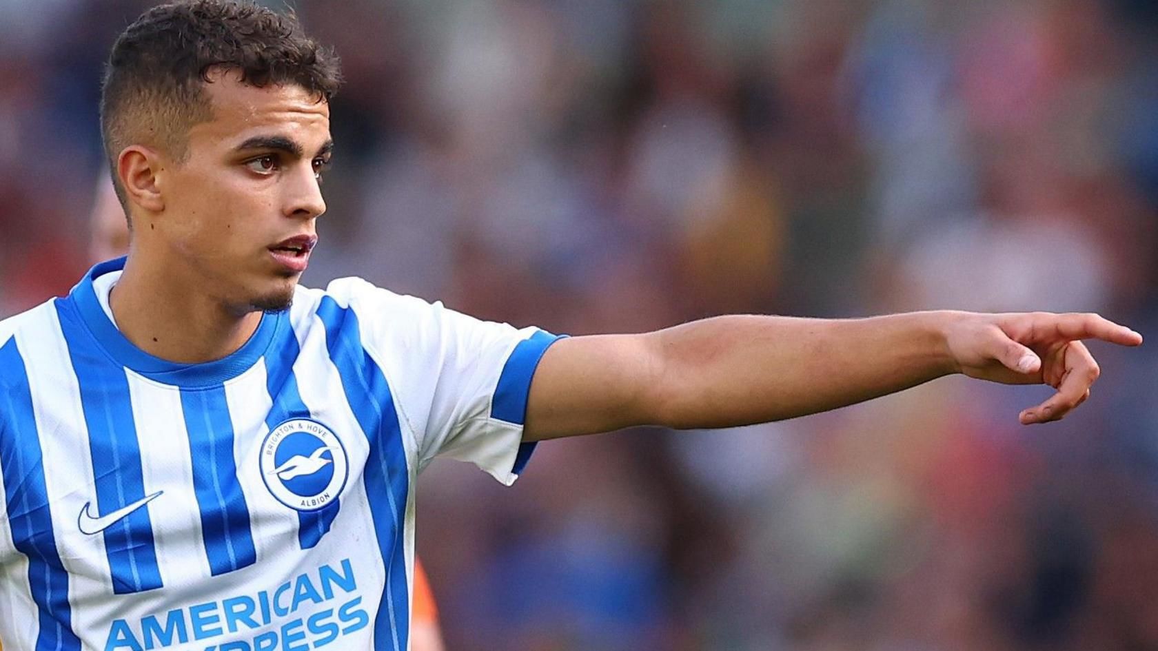 Strategi Transfer AC Milan: Mengincar Talenta Muda Brighton Yasin Ayari untuk Musim Depan