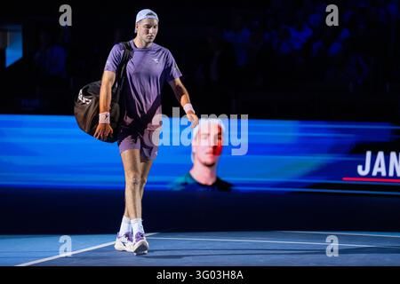 Struff Terobosan di Swiss Indoors: Jan Lennard Struff Kejutkan Novak Djokovic Di Basel