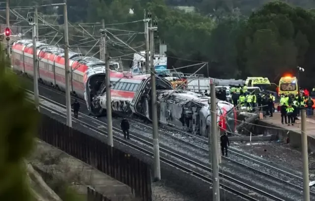 Tragedi Kereta Cepat Spanyol dan Sisi Humanis Paus León XIV: Kabar Dunia Hari Ini