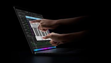 Transformasi Drastis Apple: Dari Kritik Pedas hingga Meluncurkan MacBook Pro Layar Sentuh